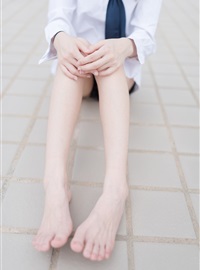 祖木子 - 裸脚白衬衫 · 足控福利(24)